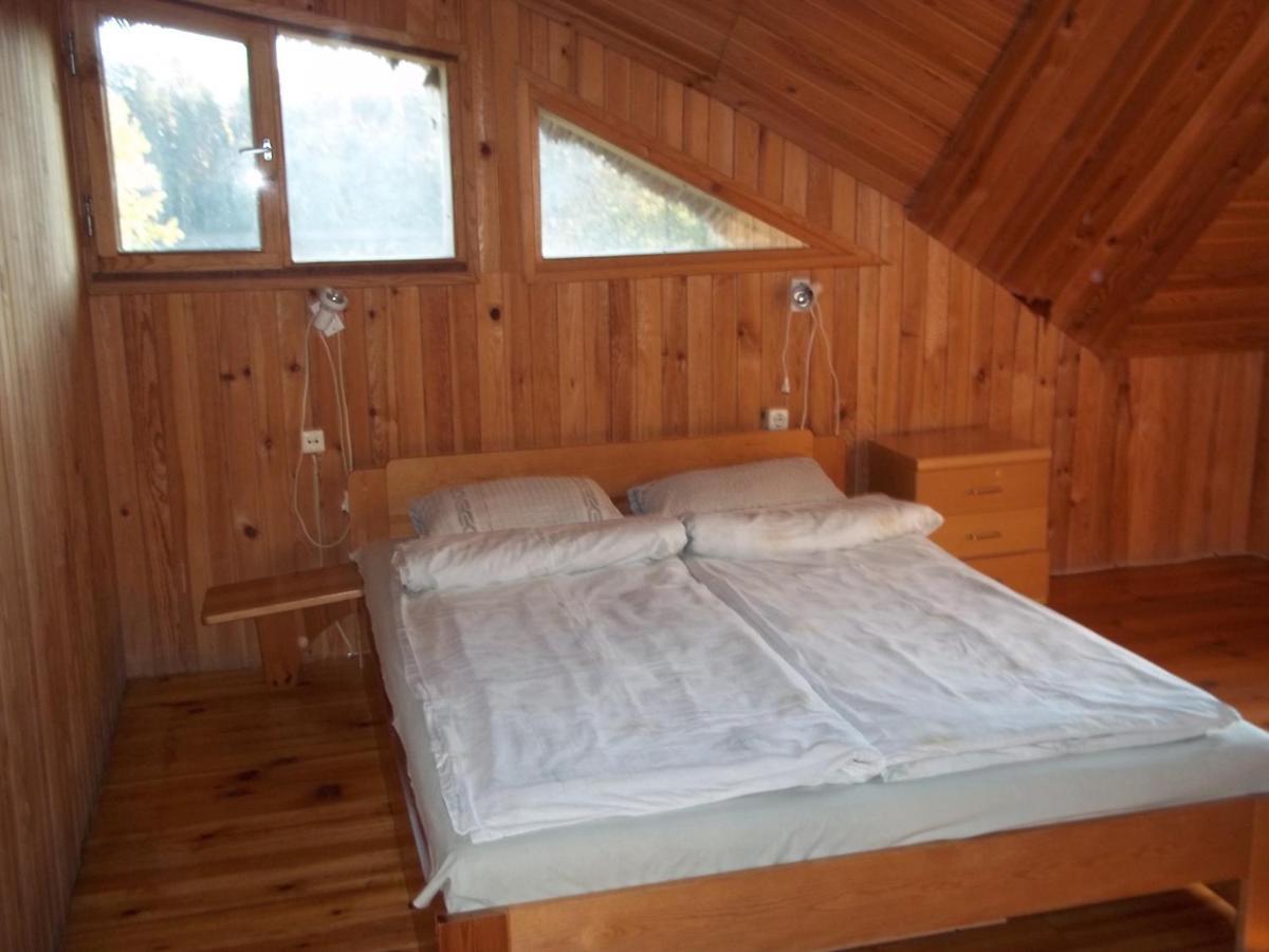 Denderi Villa Rubene Bilik gambar